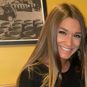 Meet your Posher, Ariana